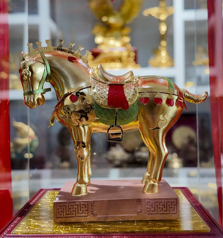 Tượng ngựa tài lộc mẫu 10