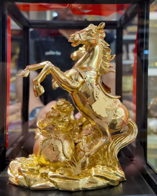 Tượng ngựa tài lộc mẫu 11