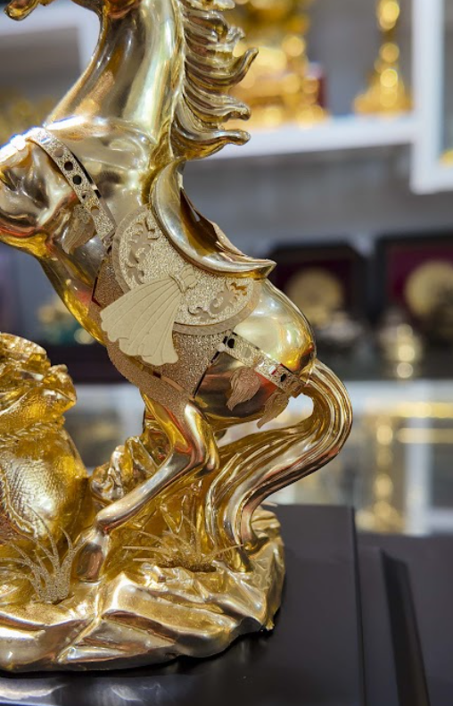 Tượng ngựa tài lộc mẫu 11