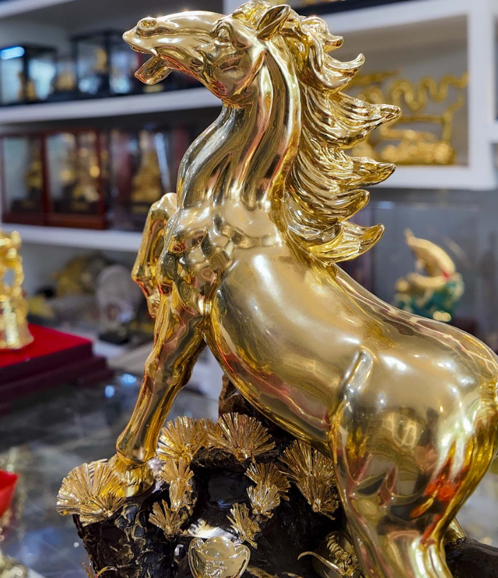 Tượng ngựa tài lộc mẫu 13