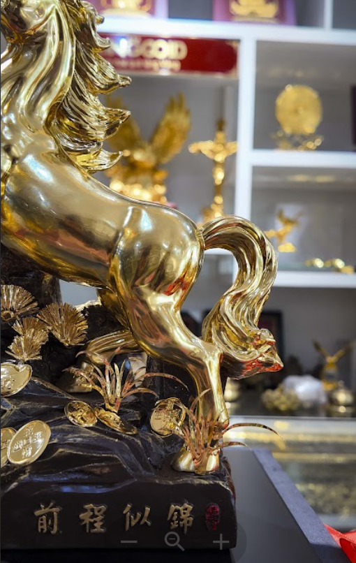 Tượng ngựa tài lộc mẫu 13