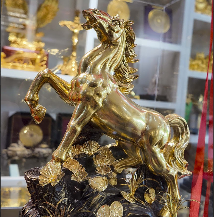 Tượng ngựa tài lộc mẫu 13
