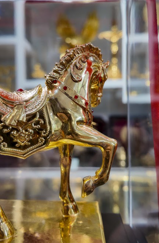 Tượng ngựa tài lộc mẫu 3