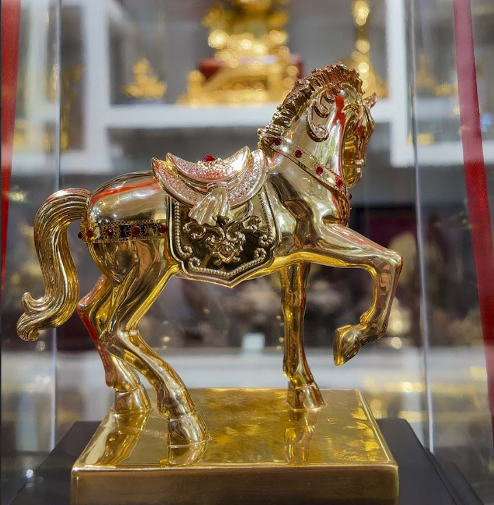 Tượng ngựa tài lộc mẫu 3