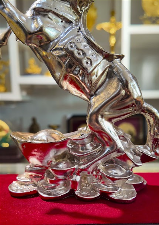 Tượng ngựa tài lộc mẫu 7