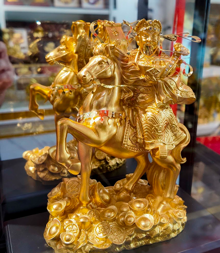 Tượng ngựa tài lộc mẫu 8