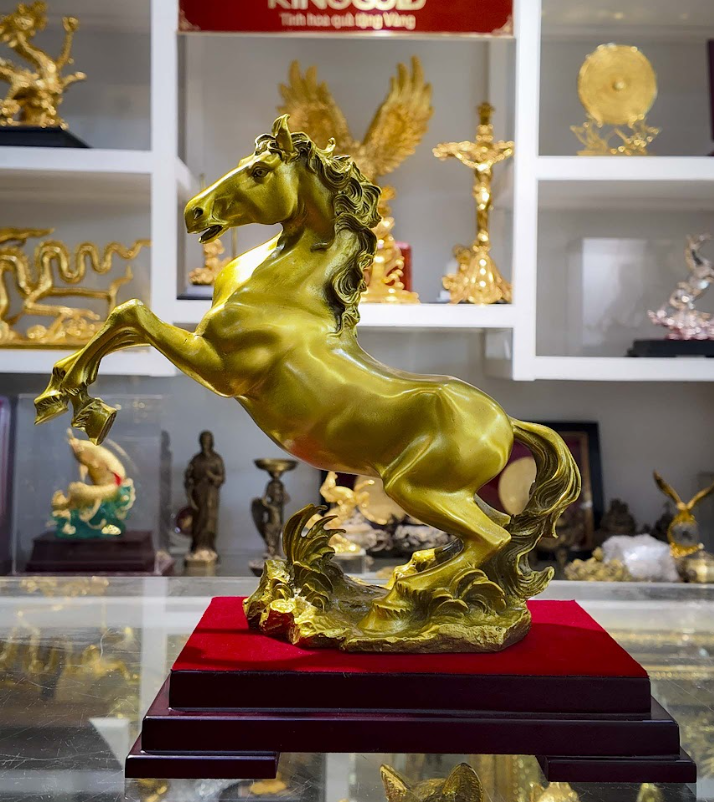 Tượng ngựa tài lộc mẫu 9