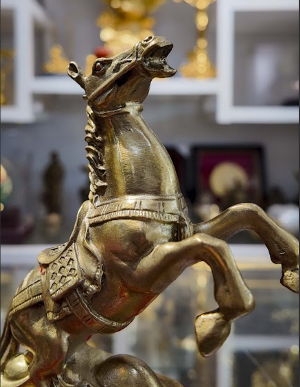 Tượng ngựa tài lộc mẫu 1