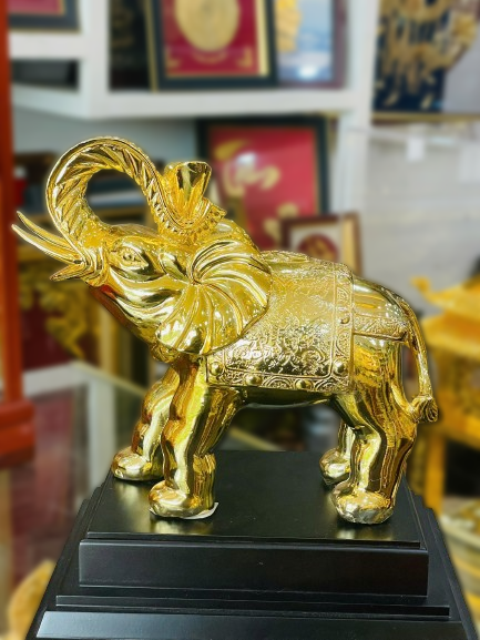 Kim Tượng Chiêu Tài – Tượng voi đồng mạ vàng
