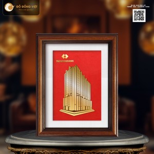Tranh vàng 24k: Tòa nhà Techcombank