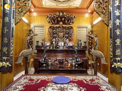 Bí Quyết Chọn Đồ Thờ Cuối Năm: Đồ Đồng Mạ Vàng Đại Bái Chuẩn Phong Thủy