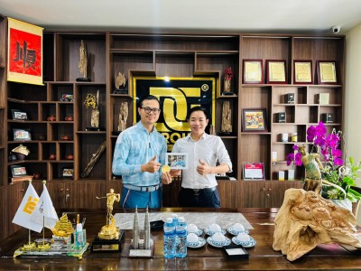 Top 10+ Mẫu Quà Tặng Doanh Nghiệp Cao Cấp & Ý Nghĩa Dẫn Đầu Xu Hướng 2026