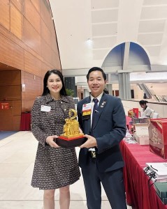 Tượng Rắn Vàng – Quý Linh Phong Thủy Tuổi Tỵ Mang Lại Tài Lộc & Trí Tuệ