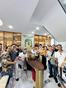 King Gold Art Vinh Dự Đồng Hành Cùng Hải Sapa TV Chọn Quà Tân Gia Cho YouTuber Phạm Dũng