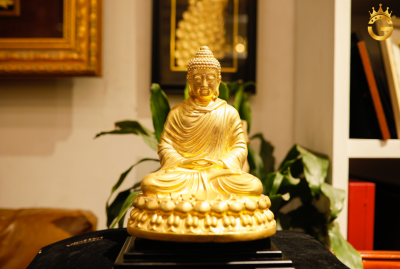 Thiết Kế & Chế Tác Tượng Đức Phật Thích Ca Ngồi Thiền Trên Tòa Sen Vàng