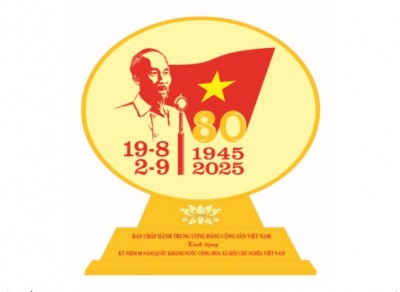 Biểu trưng 80 năm cách mạng tháng 8 và Quốc khánh 2/9 bằng đồng mạ vàng