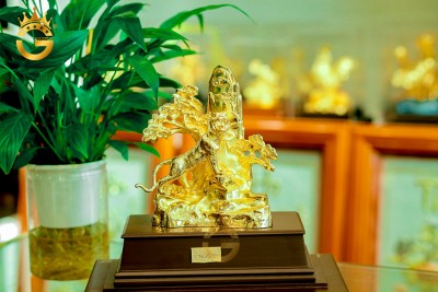 Hổ Vàng Cao Sơn Viễn Vọng – Uy Phong Đỉnh Cao