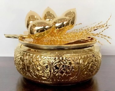 Bộ Trầu Cau Mạ Vàng: Quà Tặng Độc Đáo Ý Nghĩa