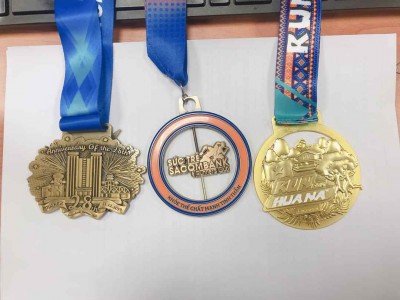 Thiết kế và chế tác huân chương vàng, bạc, đồng theo yêu cầu – Dấu ấn vinh danh mang bản sắc riêng