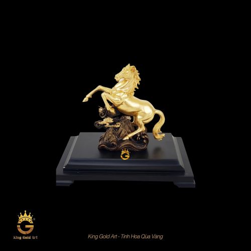 Tượng Ngựa Phong Thủy Dát Vàng 24K