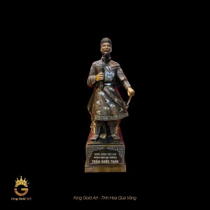 Tượng Đức Thánh Trần đồng tam khí