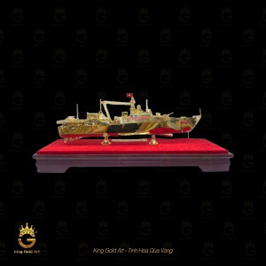 Quà tặng quân đội 30/4: Mô hình tàu chiến, khí tài mạ vàng